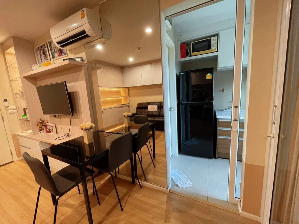 For rent: Happy Condo Lat Phrao 101, spacious room, comfortable, fully furnished, ready to move in!