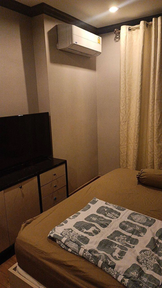 For rent The Reserve Kasemsan 3 project, Building A, 5th floor, fully furnished, ready to move in.