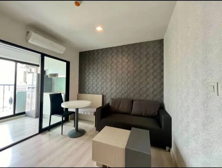 For rent: Skyline Ratchaprarop project, ready to move in, furnished + full facilities, affordable price, if you don't book, you'll miss out+++
