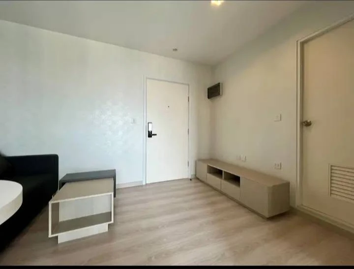 For rent: Skyline Ratchaprarop project, ready to move in, furnished + full facilities, affordable price, if you don't book, you'll miss out+++