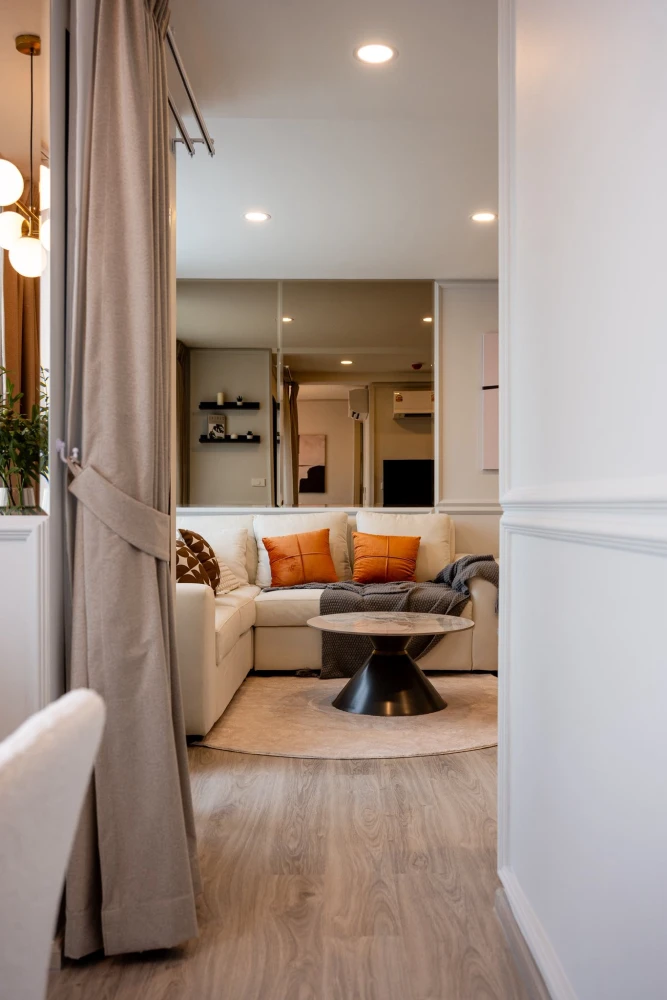 For rent: So Origin Phahonyothin 69 Station. Very beautiful room, excellent decoration. Just bring your belongings and move in.