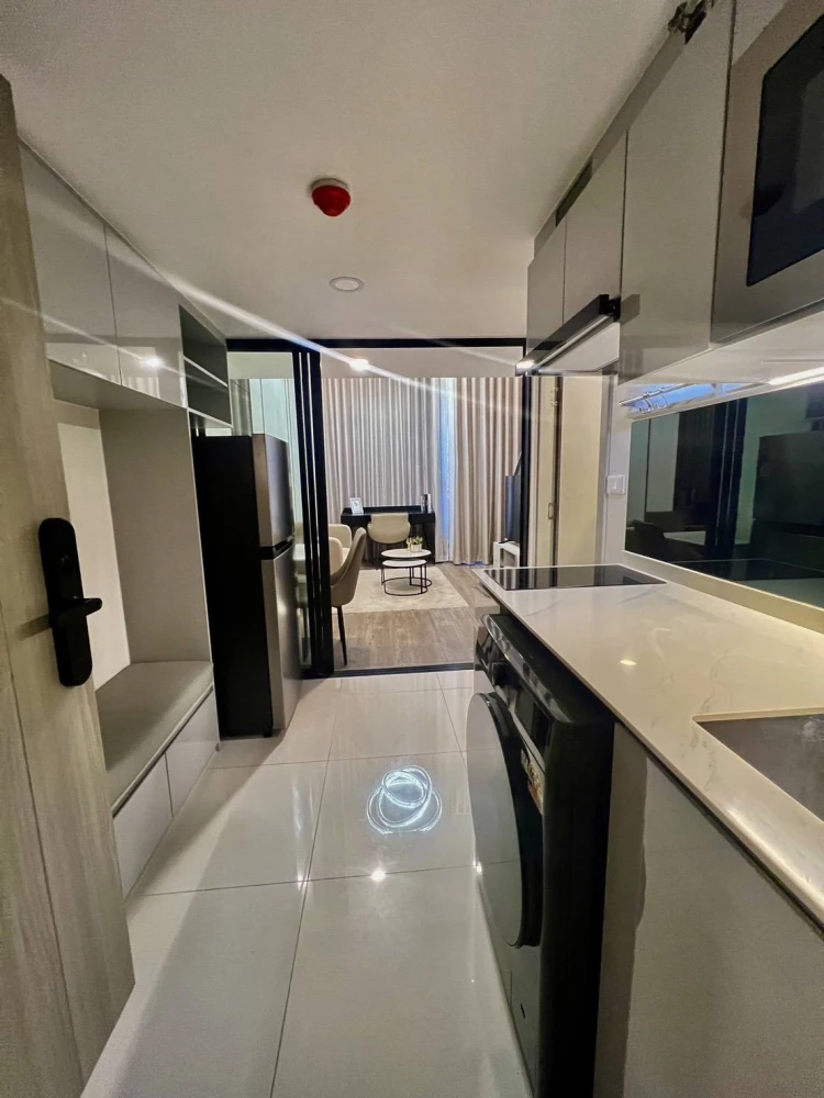 For rent: So Origin Kaset Interchange. Spacious and comfortable room with full furnishings. Book now!