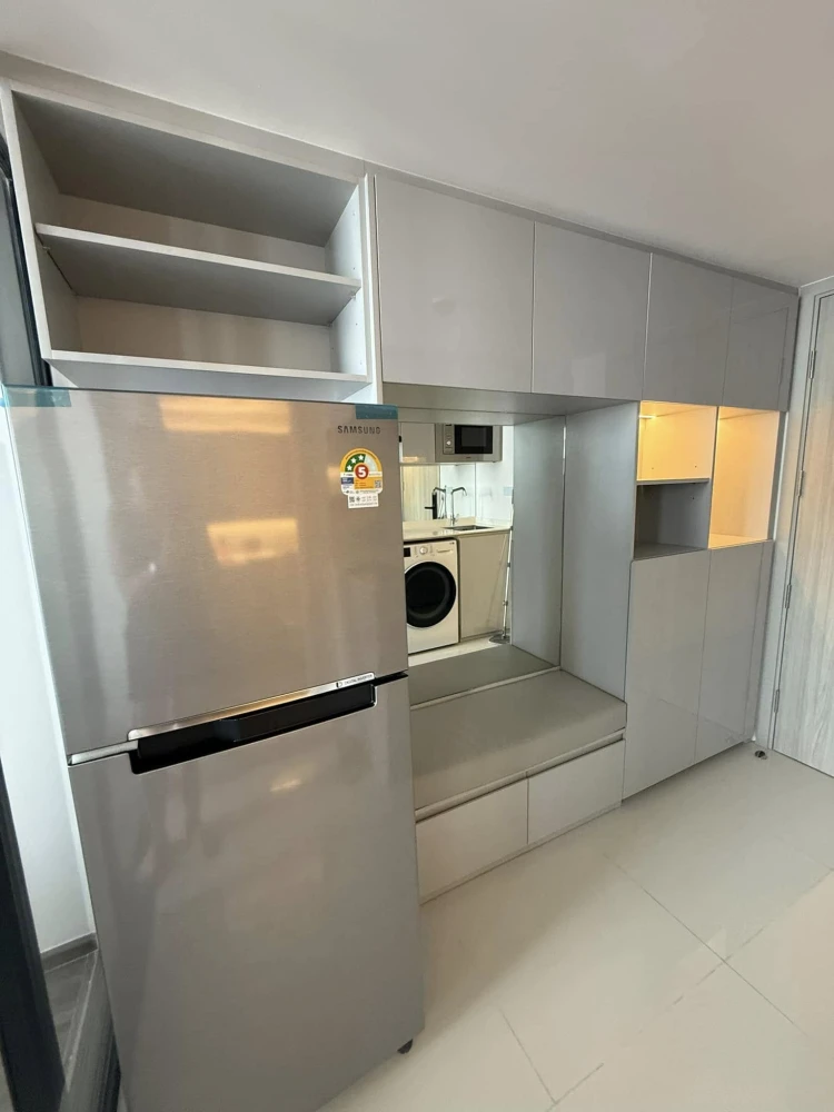 For rent: So Origin Kaset Interchange, a nice room, fully furnished, all in one place. I must say that you definitely can't miss it.