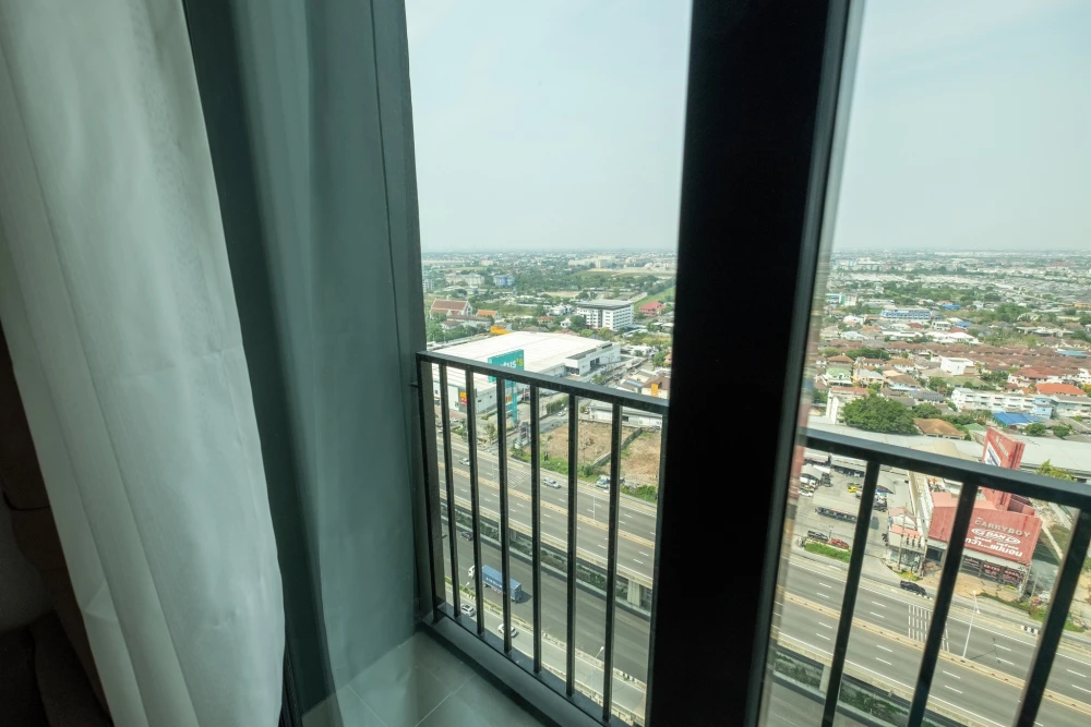 For rent!! Noble New Mega Plus Bangna, 28th floor, corner room, spacious room, fully furnished, hurry to book now, urgent!!