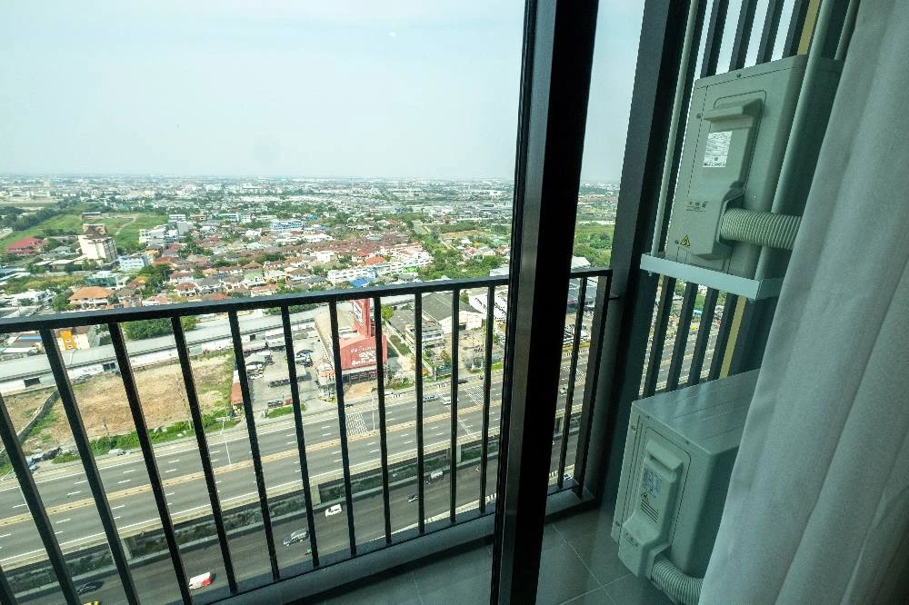 For rent!! Noble New Mega Plus Bangna, 28th floor, corner room, spacious room, fully furnished, hurry to book now, urgent!!