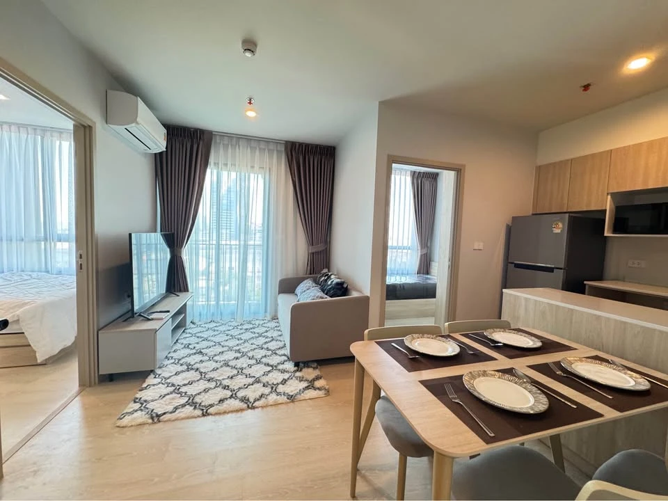 For rent: Noble New Mega Plus Bangna, spacious room, complete facilities, very beautiful view, good like this, book now.