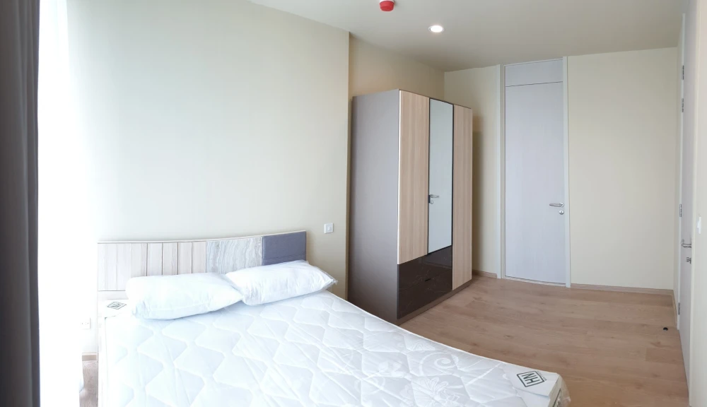 For rent: Noble Recole Sukhumvit 19, spacious room, airy and comfortable, simply decorated, fully equipped, book now.