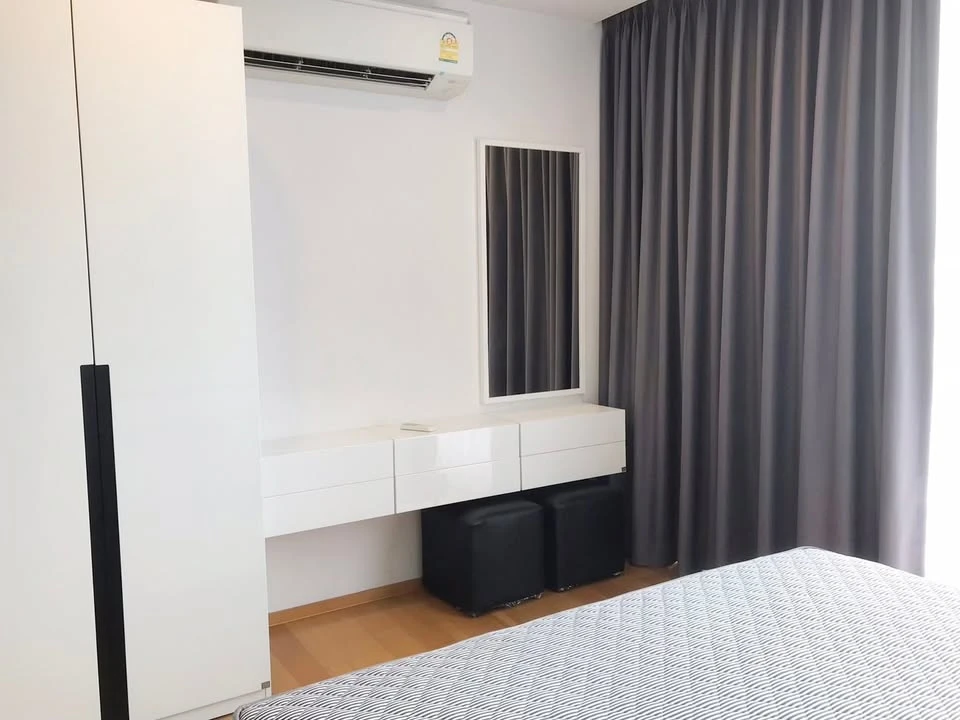 Noble Revo Silom for rent or sale, beautiful room, spacious, ready to move in, convenient transportation, complete amenities, reserve now!