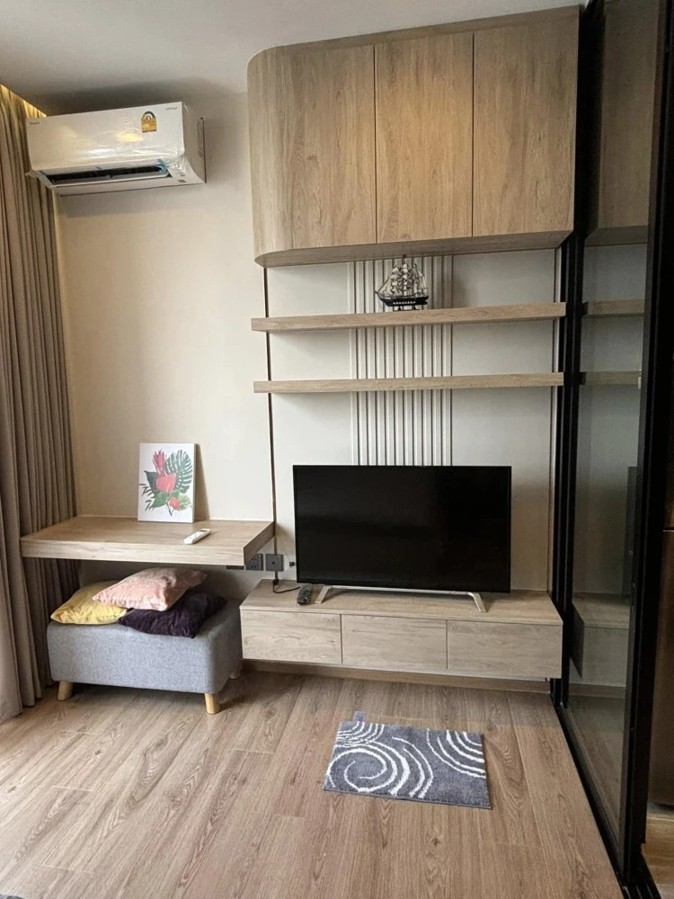 For rent: Noble Around Ari, 31st floor, very high, great breeze, beautiful view, fully furnished, don't miss it.