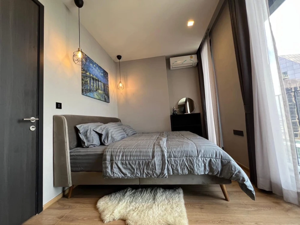 For rent: Noble Around Ari, 37th floor, corner room, high floor, good view, cool breeze, fully furnished, ready to move in, book now.