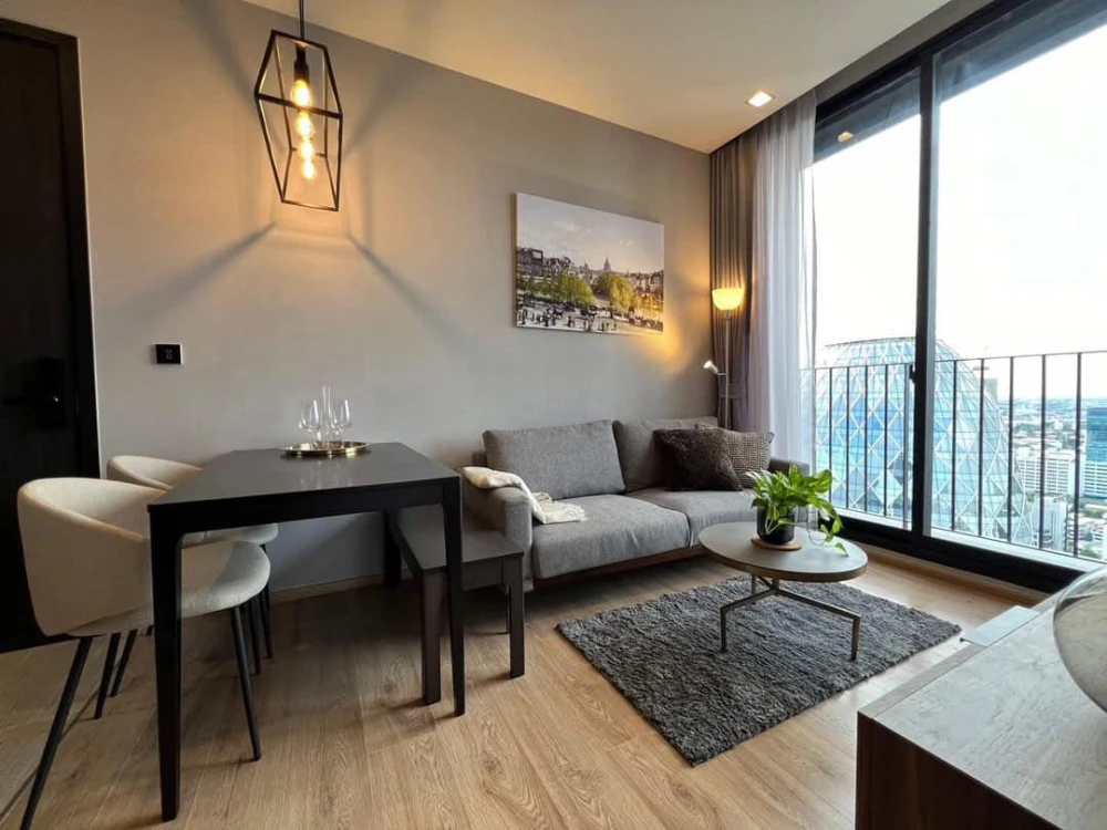 For rent: Noble Around Ari, 37th floor, corner room, high floor, good view, cool breeze, fully furnished, ready to move in, book now.