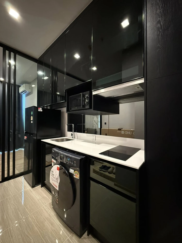 For rent: Noble Around Ari, high floor, built-in furniture, L-shaped sofa with foldable bed, making the most of the space.