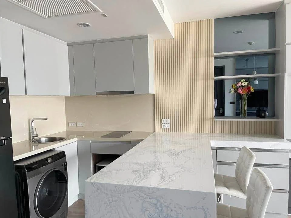 For Rent – Noble Above Wireless Ruamrudee