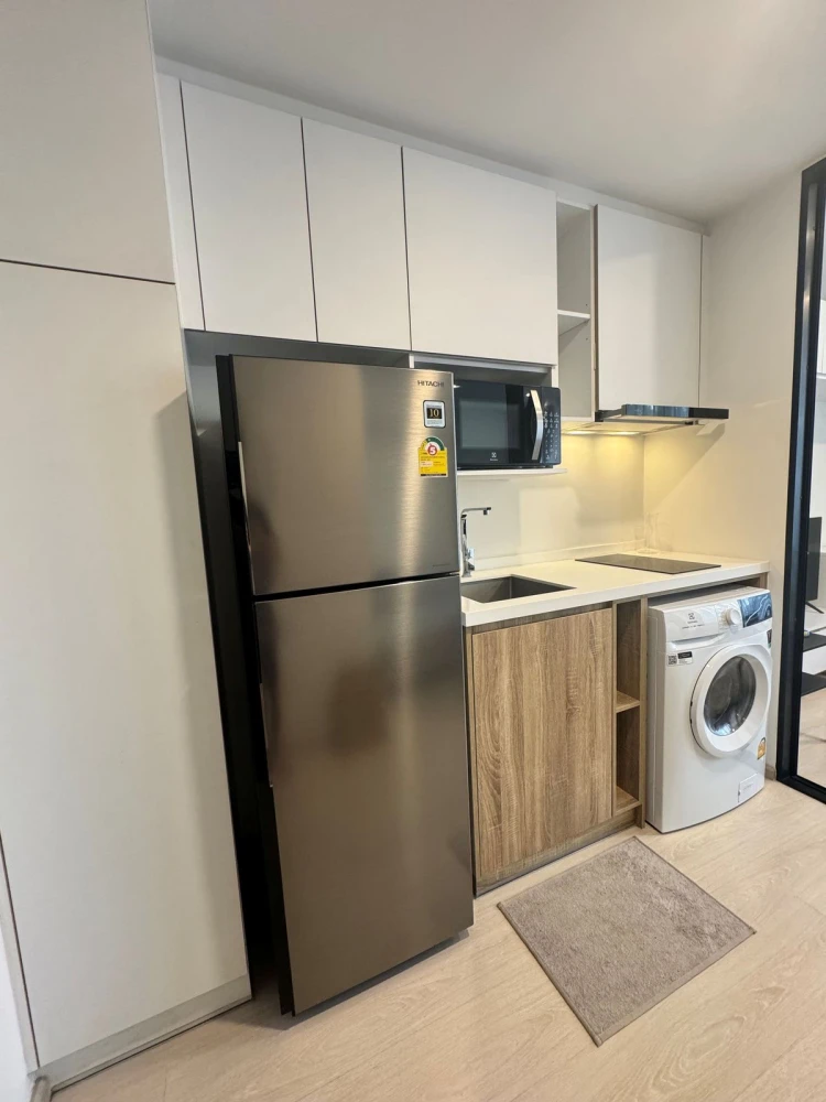For rent: Noble Ambience Sukhumvit 42, fully furnished unit, very livable. Book now! (Quickly!)