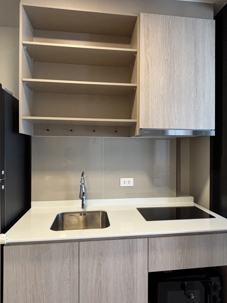 For Rent: Flow by Sansiri, beautiful ready-to-move-in unit. Book now!!