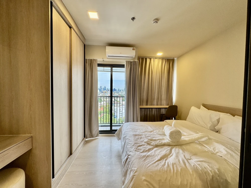 For Rent: Flow by Sansiri, Fully Furnished and Ready to Move In. Book Now!!