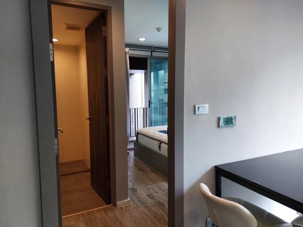 For rent: Modiz Lat Phrao 18, 2 bedrooms, 2 bathrooms, fully furnished, washing machine included, urgent