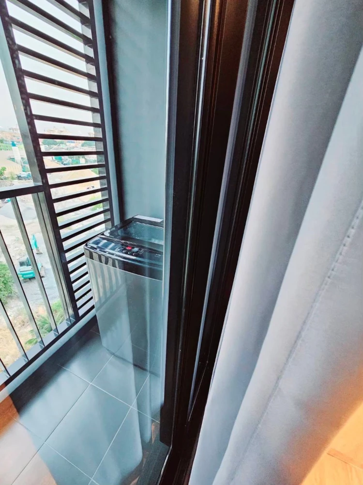 For rent: Modiz Sukhumvit 50, 7th floor, Building B, 1 bedroom, fully furnished, ready to reserve now.