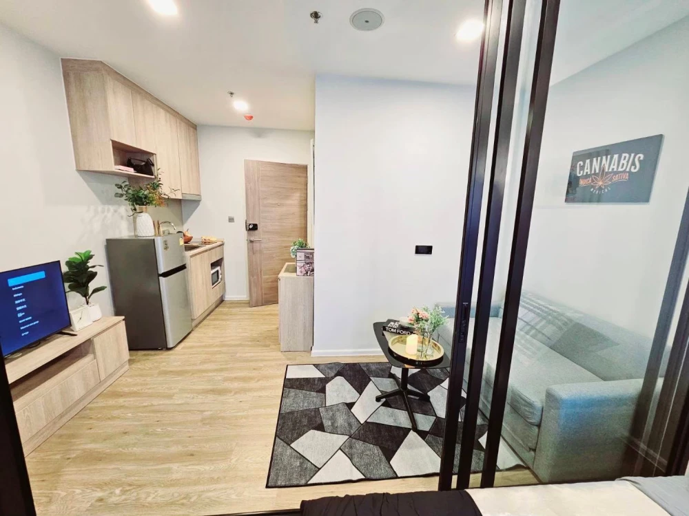 For rent: Modiz Sukhumvit 50, 7th floor, Building B, 1 bedroom, fully furnished, ready to reserve now.