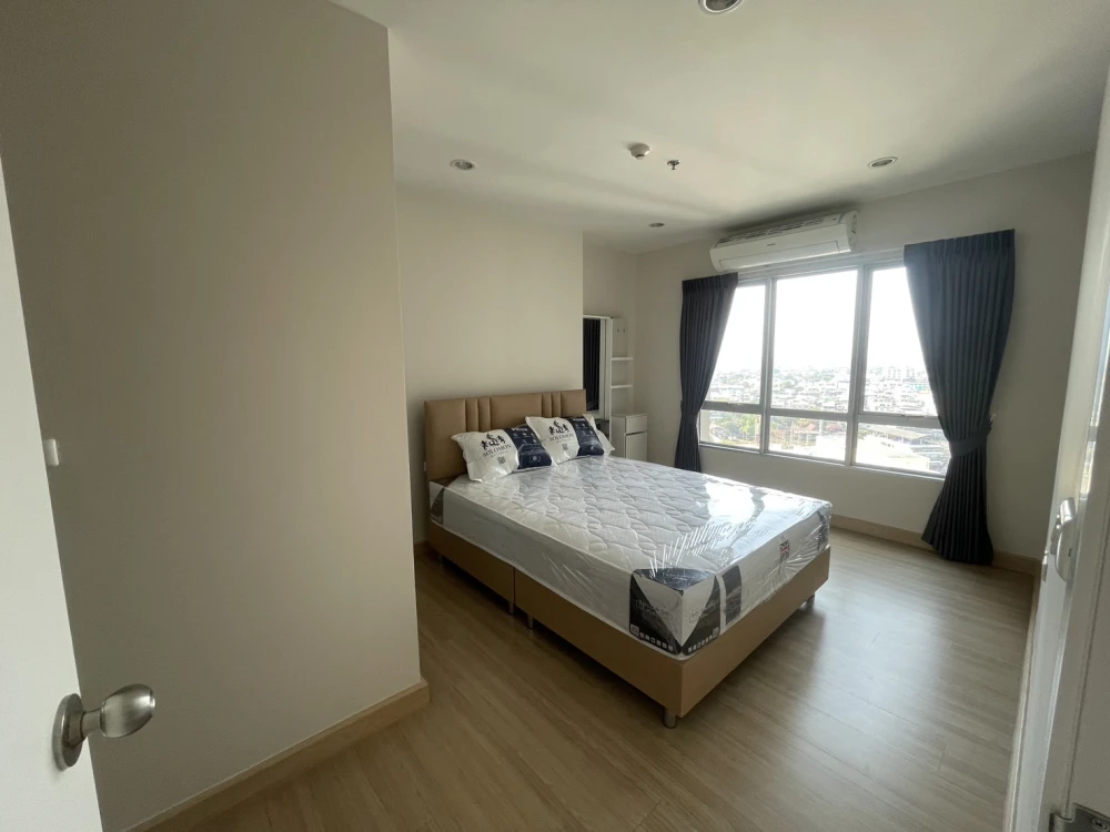 For rent!! Motif Condo Sathorn-Wongwian Yai. Beautiful room, fully furnished, ready to move in. Don't miss it!!