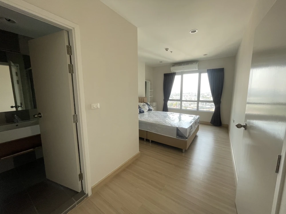 For rent!! Motif Condo Sathorn-Wongwian Yai. Beautiful room, fully furnished, ready to move in. Don't miss it!!