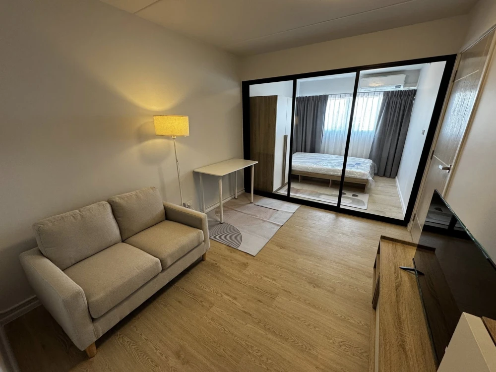 For rent: Mori Condominium, Muang Thong Thani, 12th floor, good feng shui, live in and be lucky, with electrical appliances, just bring your bag and m