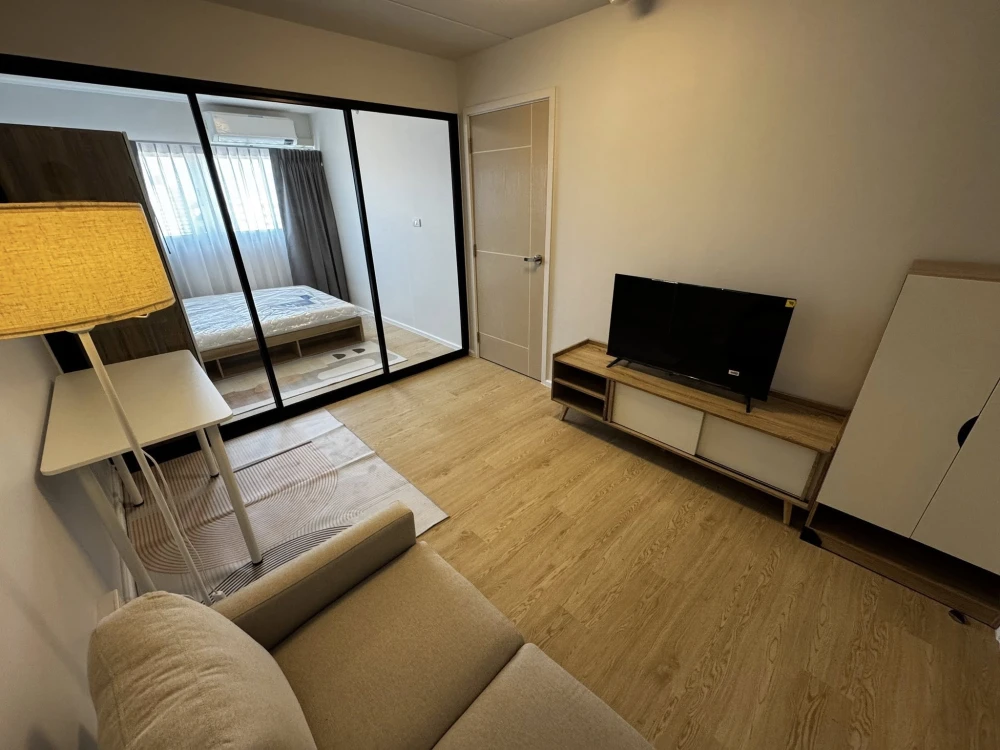 For rent: Mori Condominium, Muang Thong Thani, 12th floor, good feng shui, live in and be lucky, with electrical appliances, just bring your bag and m