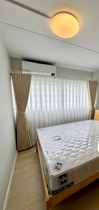 For rent: Mori Condominium, Muang Thong Thani, room 27.08 sq m., 5th floor, outside view, interested, come take a look.