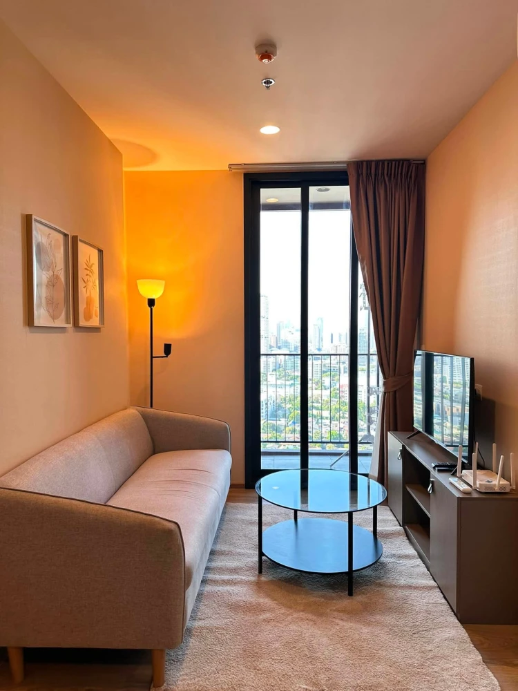 For rent: Oka House Sukhumvit 36, high floor, very beautiful view, fully furnished, ready to move in immediately.