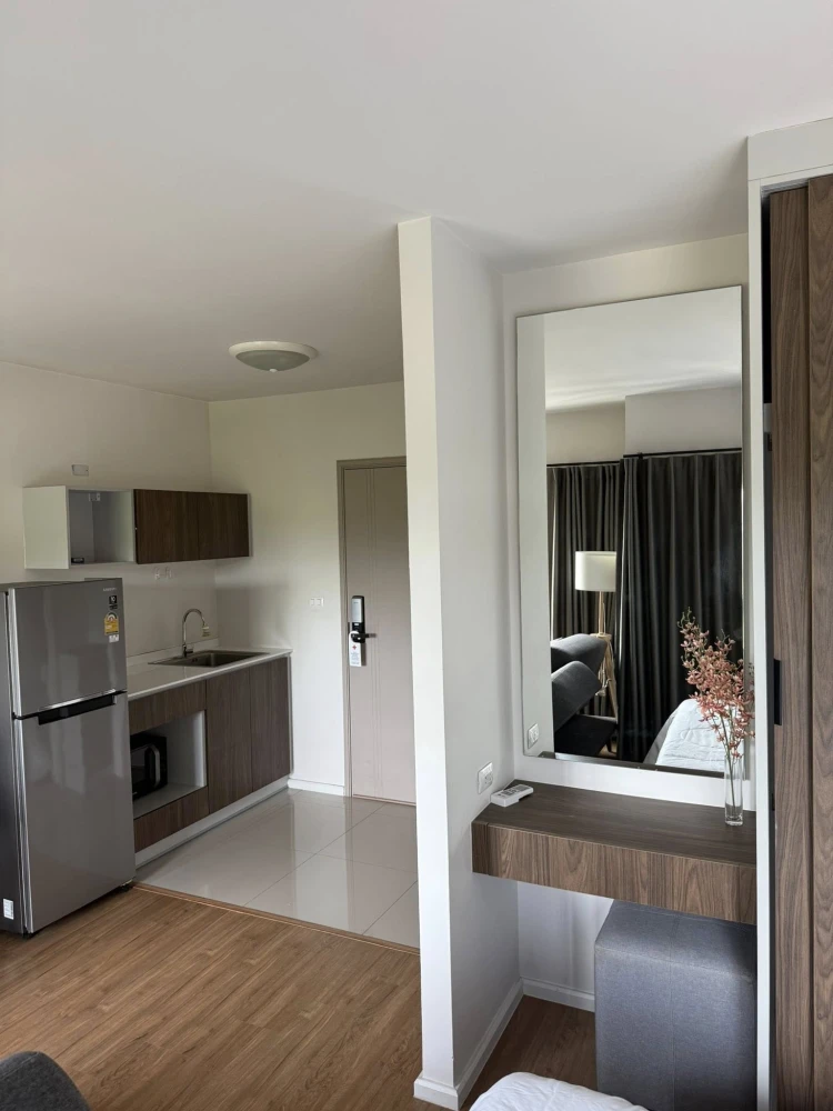 For rent, Dcondo bliss sriracha, ready to move in, fully furnished, just bring your own luggage and move in.