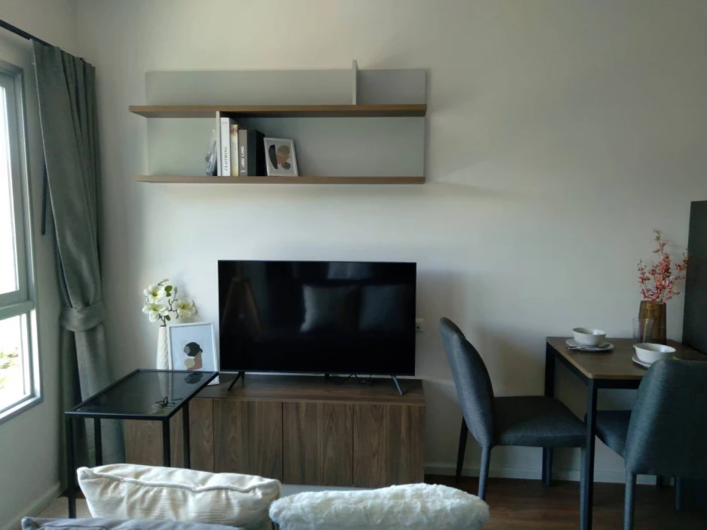 For rent, Dcondo bliss sriracha, ready to move in, fully furnished, just bring your own luggage and move in.