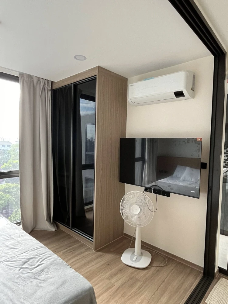 For rent, Sign Big Rama 9-Ramkhamhaeng 24, 7th floor, corner room, very private, fully furnished, ready to move in
