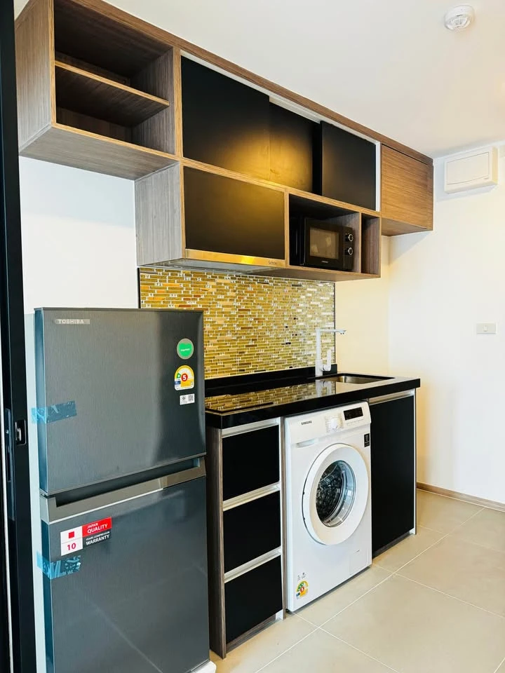 For rent: Cybic Ratchada 32, furniture in the whole room from Funibox, beautiful design, strong, well-organized, not cramped, you must book this.