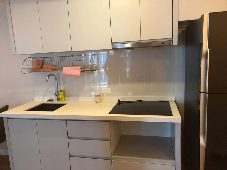 For rent: Siamese Nang Linchi, 2 bedrooms, 2 bathrooms, spacious area, fully furnished. Don't miss out!