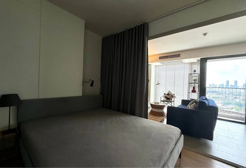 For Rent Siamese Ratchakru, Top Floor, Chic, Open City View in Ari, With Everything You Need to Move In!