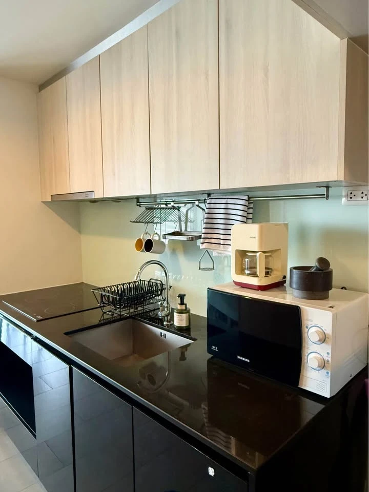 For Rent Siamese Ratchakru, Top Floor, Chic, Open City View in Ari, With Everything You Need to Move In!