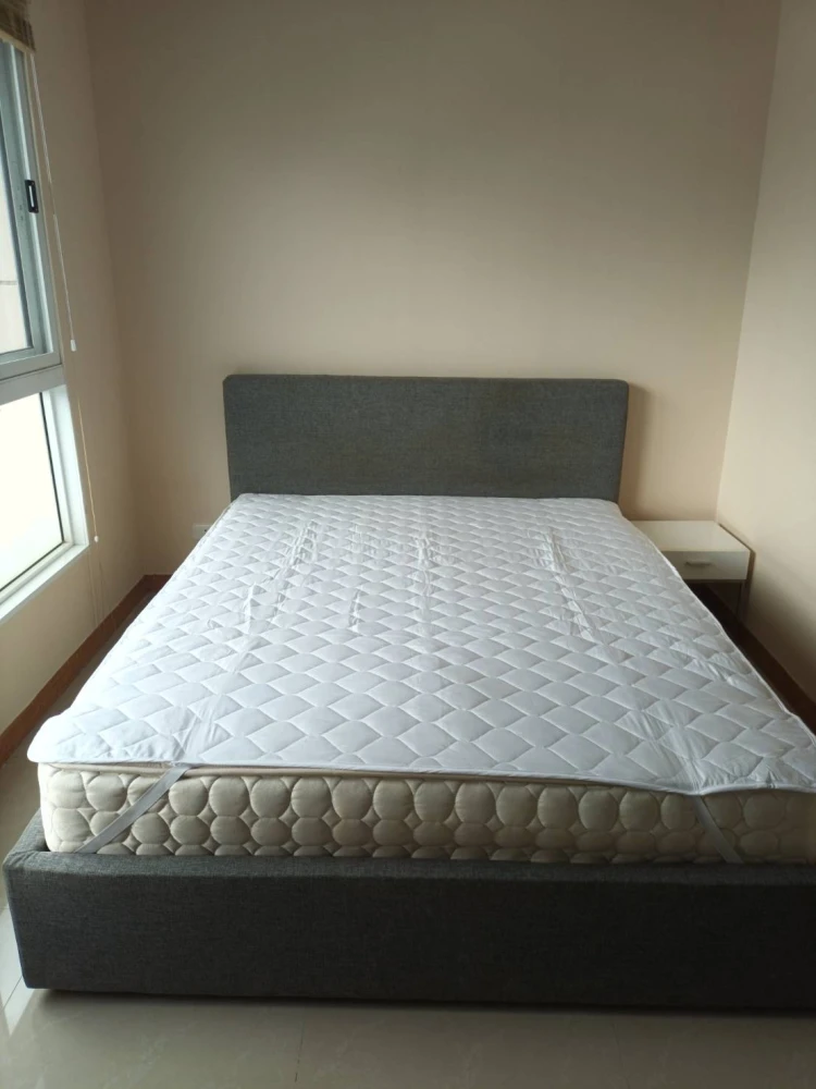 For rent: Diamond Sukhumvit, 2 bedrooms, 2 bathrooms, fully furnished + appliances, don't miss out!
