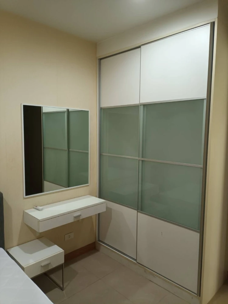 For rent: Diamond Sukhumvit, 2 bedrooms, 2 bathrooms, fully furnished + appliances, don't miss out!