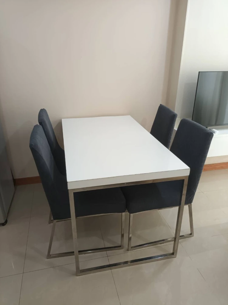 For rent: Diamond Sukhumvit, 2 bedrooms, 2 bathrooms, fully furnished + appliances, don't miss out!
