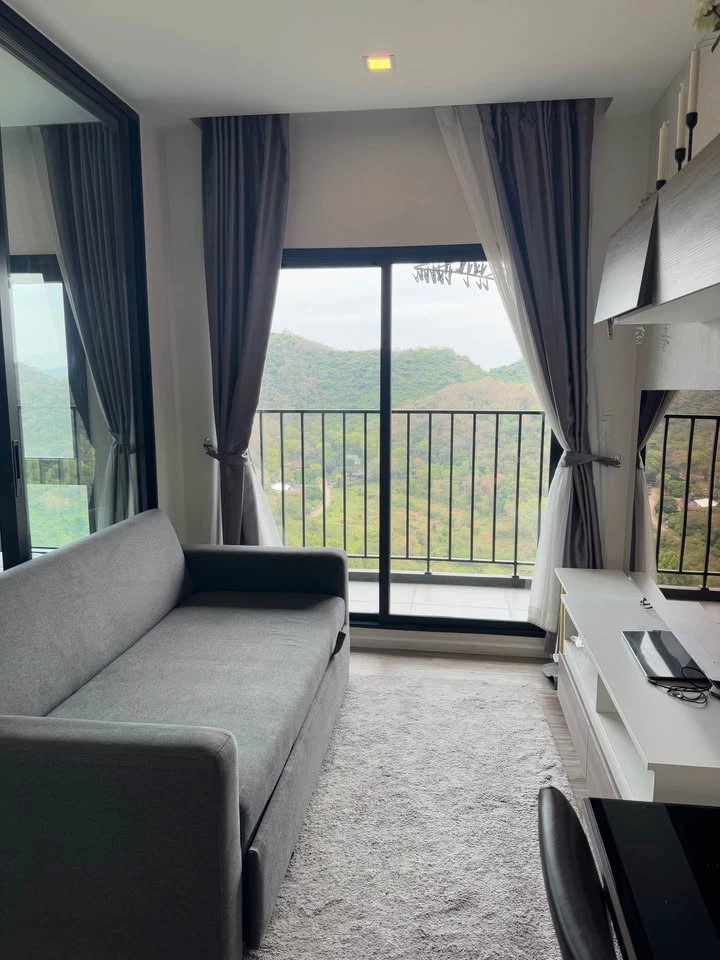 For rent: Knightsbridge The Ocean Sriracha, Japanese style condo, mountain view, large screen TV + washing machine and dryer included, must book