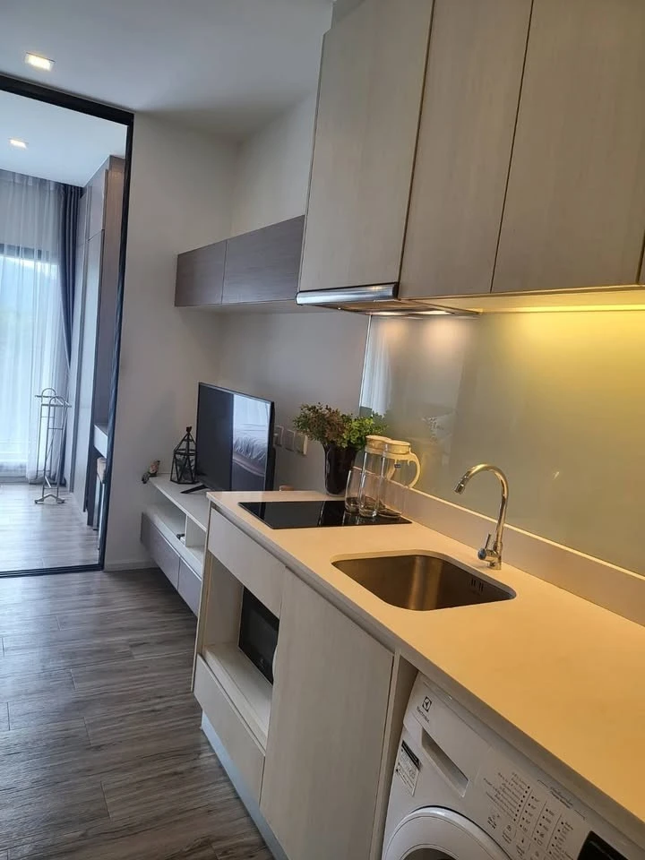 For rent: Knightsbridge The Ocean Sriracha, 6th floor, just the right height, shady and comfortable garden view, fully furnished, hurry up and grab it