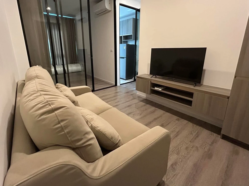 For rent: Knightsbridge Sukhumvit - Theparak. A lovely room with full amenities and a great price. Hurry and reserve now! Don't miss out!