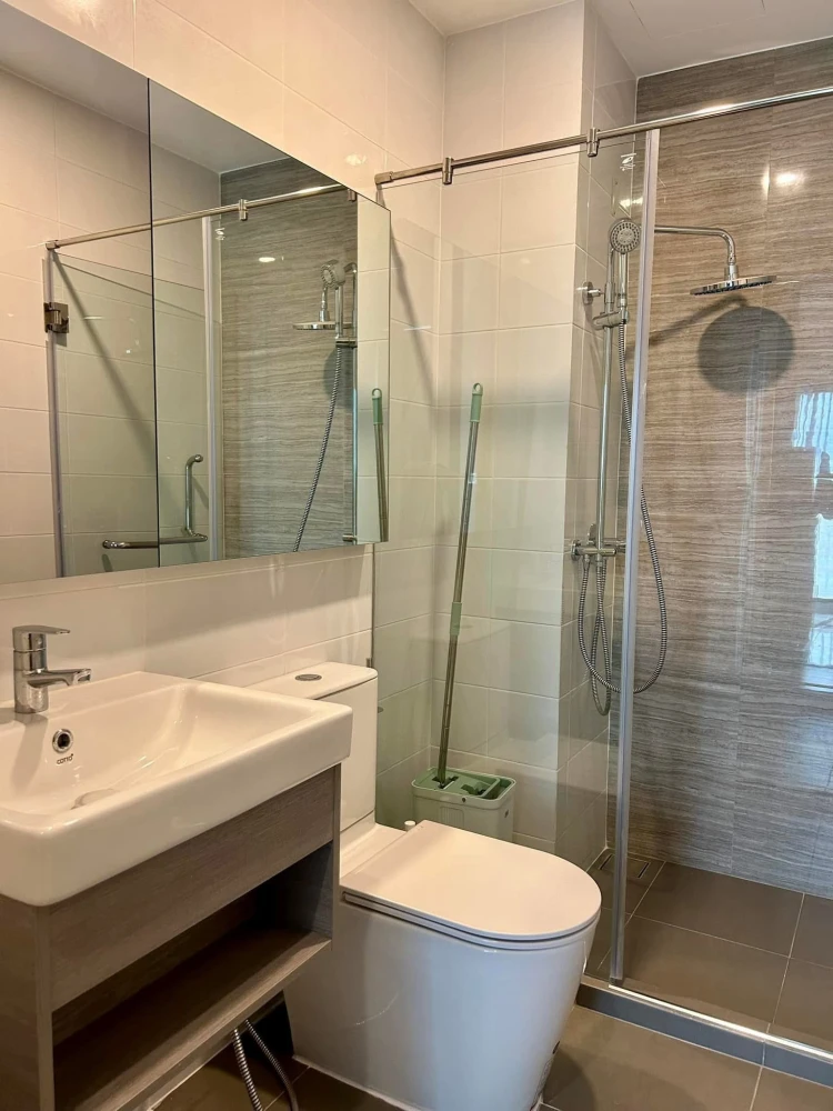 For rent: Knightsbridge Sukhumvit - Theparak. A lovely room with full amenities and a great price. Hurry and reserve now! Don't miss out!
