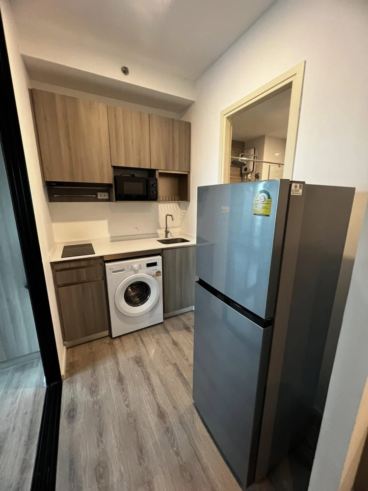 For rent: Knightsbridge Sukhumvit-Theparak, 20th floor, no blocked view, 2 bedrooms, ready to move in, giving you a sense of private luxury, very wort