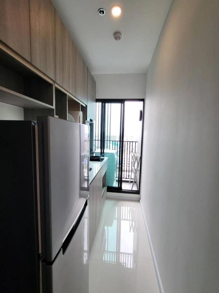 For rent: Knightsbridge Sukhumvit Theparak, room ready to move in. Complete facilities, good price, come book now, don't miss the opportunity.