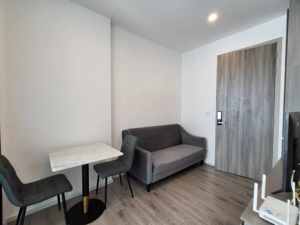 For rent: Knightsbridge Sukhumvit Theparak, room ready to move in. Complete facilities, good price, come book now, don't miss the opportunity.