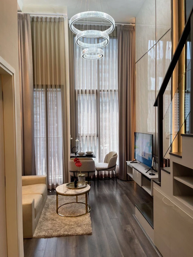 For rent: Knightsbridge Space Rama 9. Beautifully decorated unit with high-quality built-in modern furniture. Fully furnished. Book today! Don't wait!
