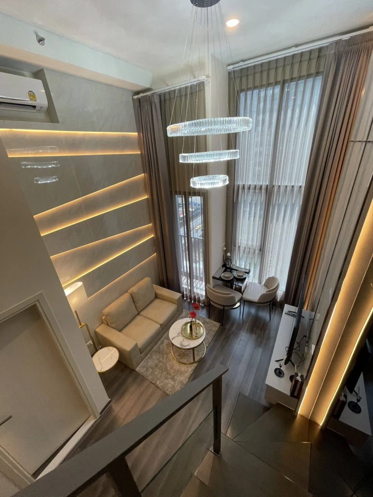 For rent: Knightsbridge Space Rama 9. Beautifully decorated unit with high-quality built-in modern furniture. Fully furnished. Book today! Don't wait!