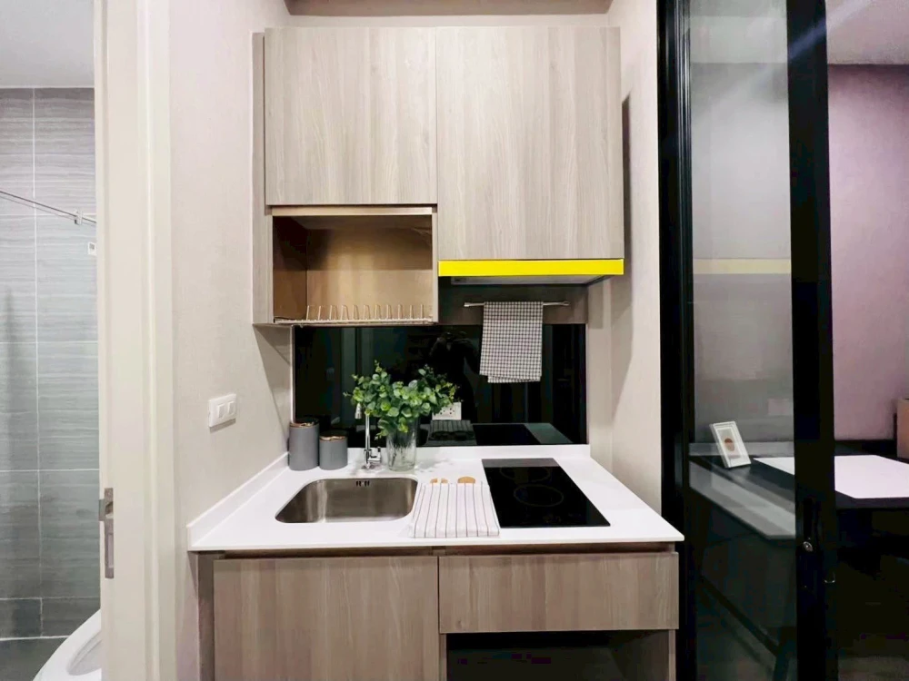 For rent: Knightsbridge Kaset Society, furnished room, ready to move in, complete facilities, hurry and book now, don't miss out.