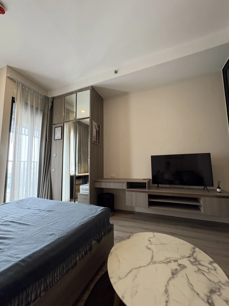 For rent: Knightsbridge Prime On Nut, beautiful room, built-in, complete furniture, ready to move in, hurry up and reserve now, don't delay.